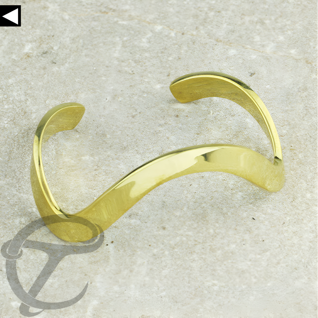 Wave Brass Bangle