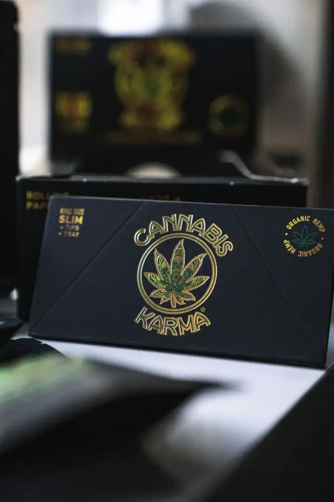 Cannabis Karma Rolling Papers | Organic Hemp | King Size Slim + Tips & Tray